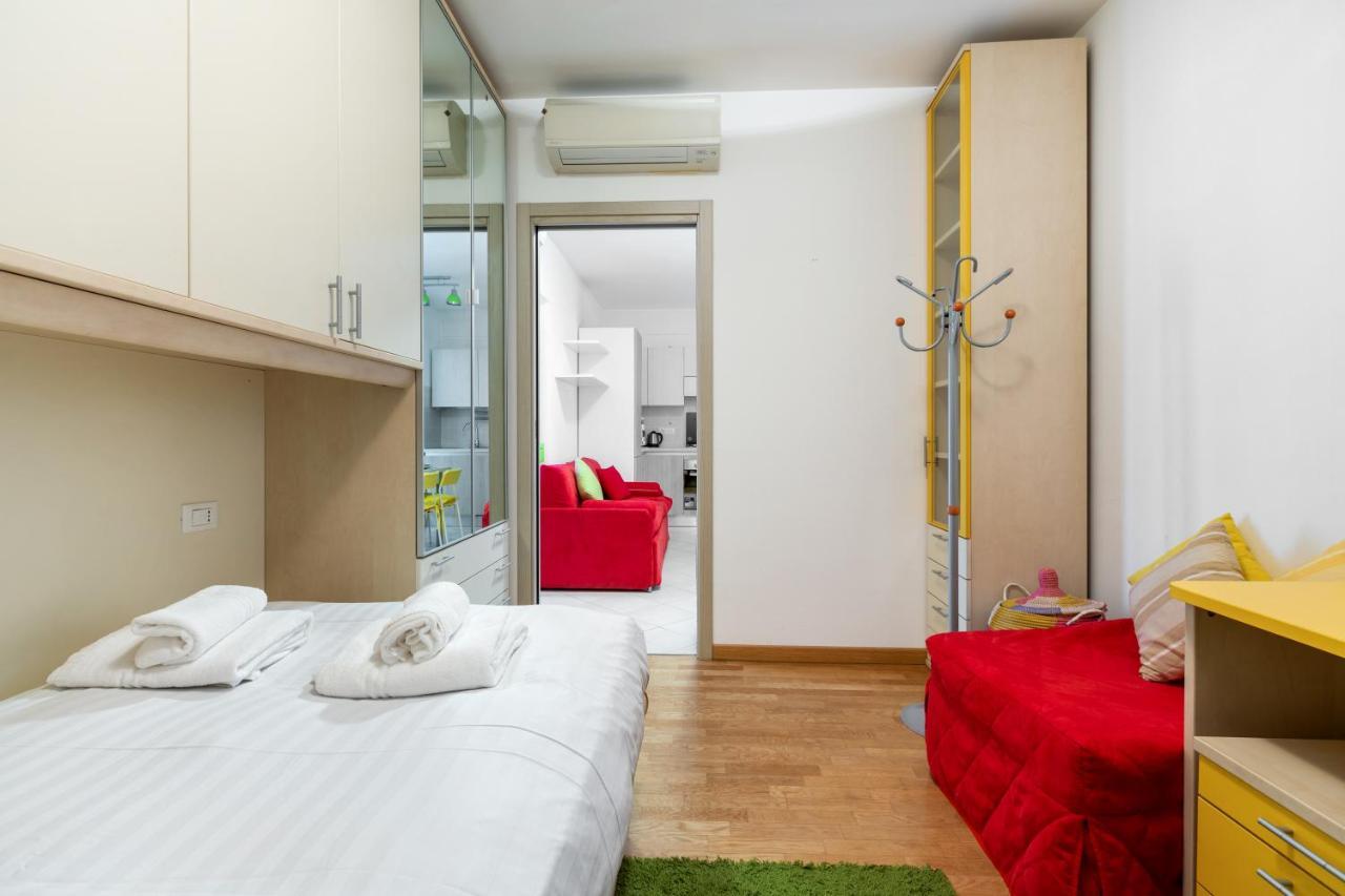 밀라노 Corsica Huge Terrace Flats 아파트 외부 사진