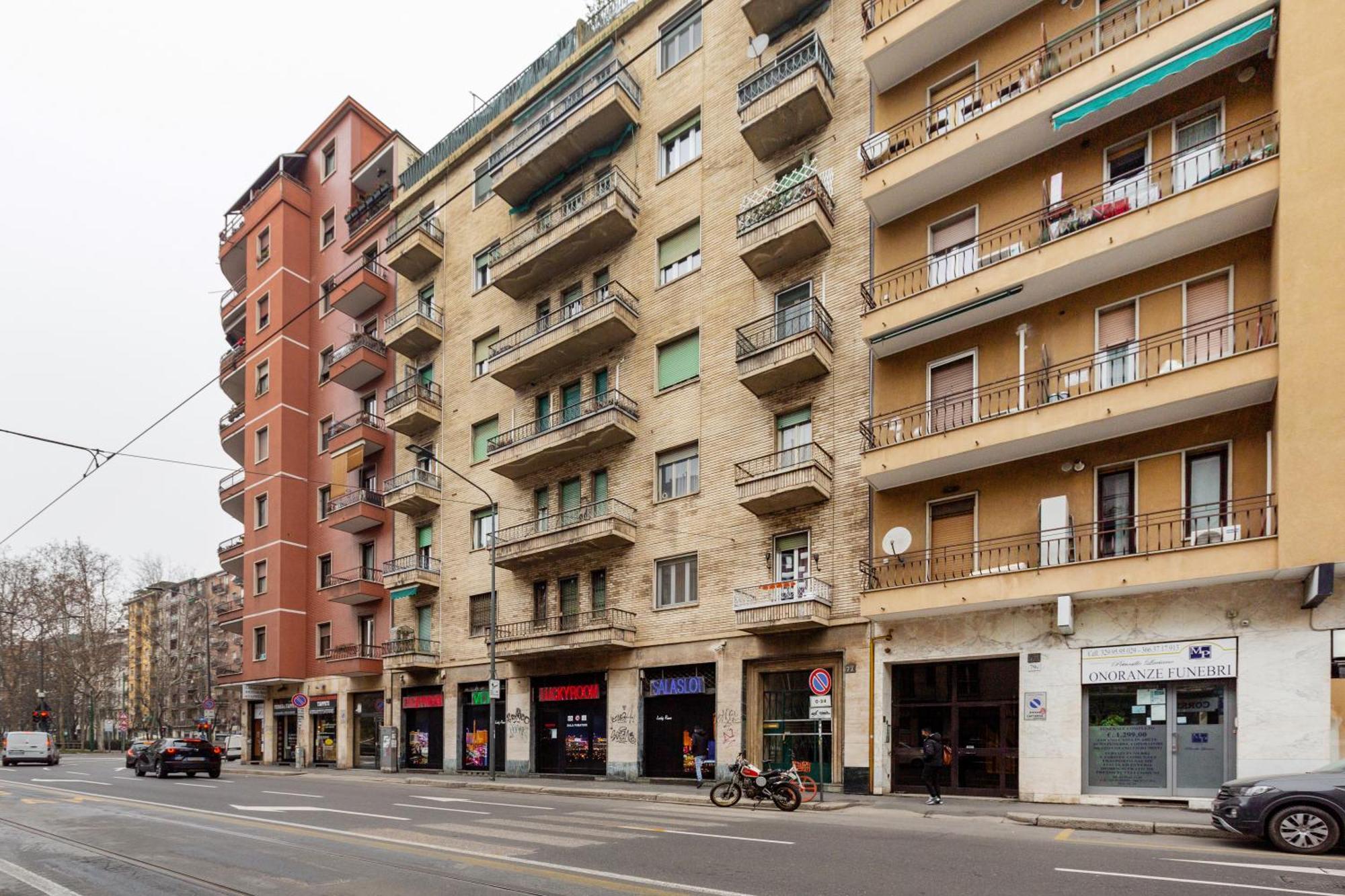 밀라노 Corsica Huge Terrace Flats 아파트 외부 사진