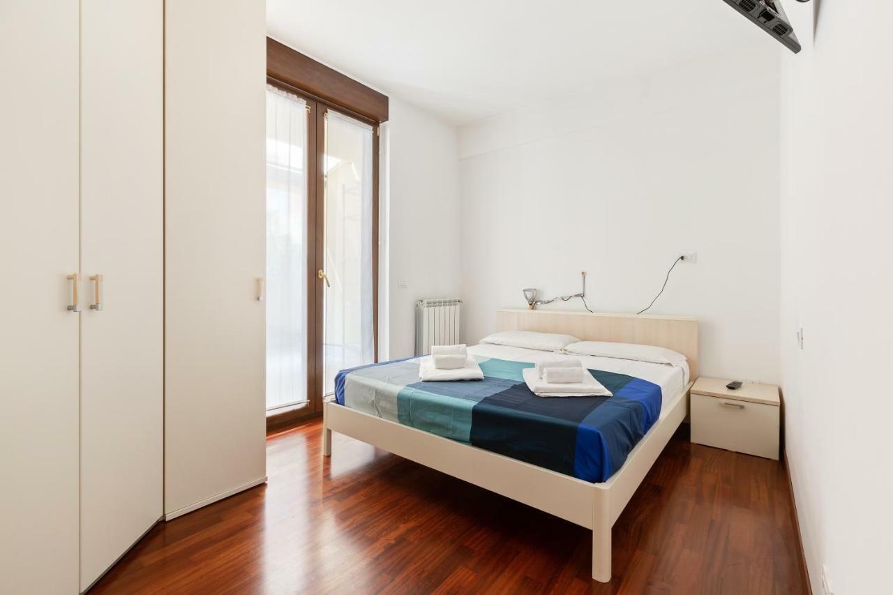 밀라노 Corsica Huge Terrace Flats 아파트 외부 사진